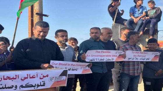 تظاهرة بغزة تنديداً بقرصنة الاحتلال لأسطول الصمود الدولي