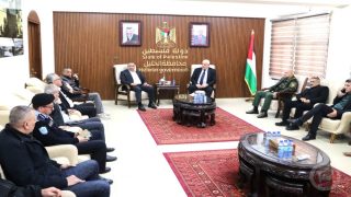 وزير الداخلية يتفقد محافظة الخليل ويعقد اجتماعات موسعة ويشدد على أهمية التكامل المؤسسي لمواجهة التحديات