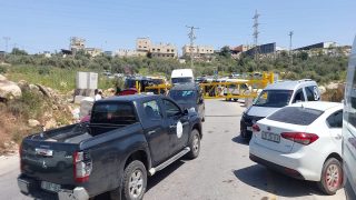 لليوم الخامس على التوالي… إغلاق مدخل الزاوية غرب سلفيت يخنق حياة المواطنين