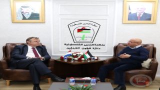 أبو هولي يبحث مع السفير الهولندي سبل دعم الاونروا وحماية ولايتها من مخاطر الاستهداف الوجودي