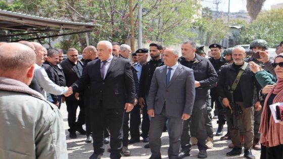 وزير الداخلية يتفقد محافظة جنين ويلتقي المحافظ ويعقد اجتماعا موسعا