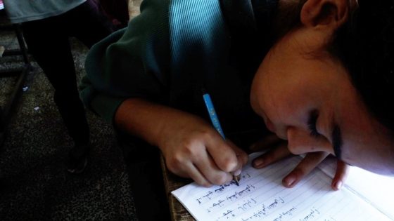 بيوم الطفل الفلسطيني.. طفولة مسلوبة والتعليم إرادة لا تكسرها الظروف الصعبة
