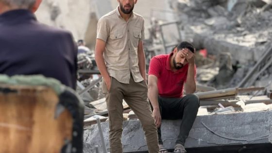 عشرة شهداء و18 اصابة بغارة على غزة