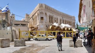 شاهد- من جهاتها الأربع وفي قلبها النابض.. تصعيد استيطاني واسع يضغط على الخليل