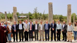 خلال زيارة حكومية مشتركة لسبسطية للحايك وحمدان: الحكومة تسعى لحماية سبسطية من خلال تدويل قضيتها