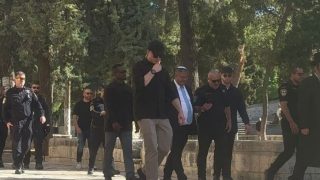 “الديمقراطية” تدعو لإحباط مخطط اقتحام الأقصى في 15 أيار