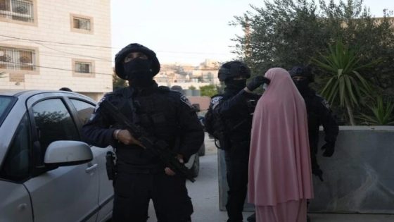 تحرشات وتفتيش مهين بحق الأسيرات في “الدامون”