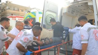 122 مريضا ومرافقا يغادرون القطاع عبر معبر رفح