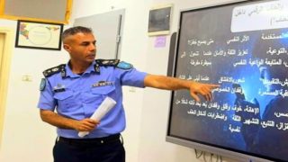 لأول مرة في فلسطين.. دراسة تكشف أبعاد “العنف الأسري الرقمي” خلال مبادرة توعوية في الخليل