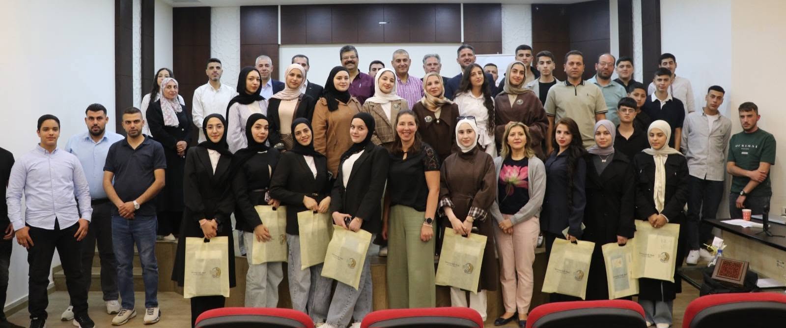 "التربية" تختتم مسابقة أفضل خطة مشروع ضمن برنامج "التعرّف إلى عالم الأعمال"