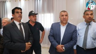 محافظ الخليل خالد دودين يفتتح العام الدراسي الجديد في مدرسة الصرايعة بقرية أم الخير شرق يطا.
