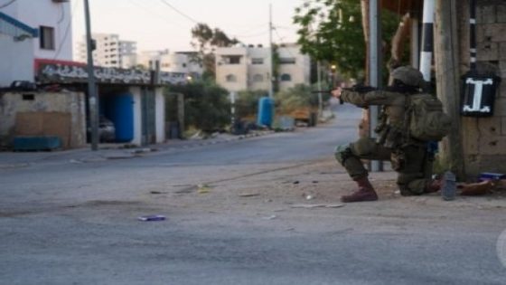بعد هدم منزل وبناية سكنية: إصابة برصاص الاحتلال في كفر عقب شمال القدس