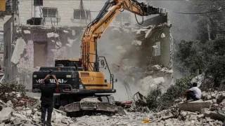 الاحتلال يهدم منشآت سكنية وزراعية في بلدة مخماس شمال القدس