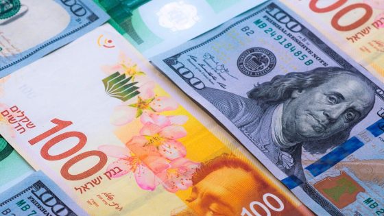أسعار العملات اليوم الأربعاء