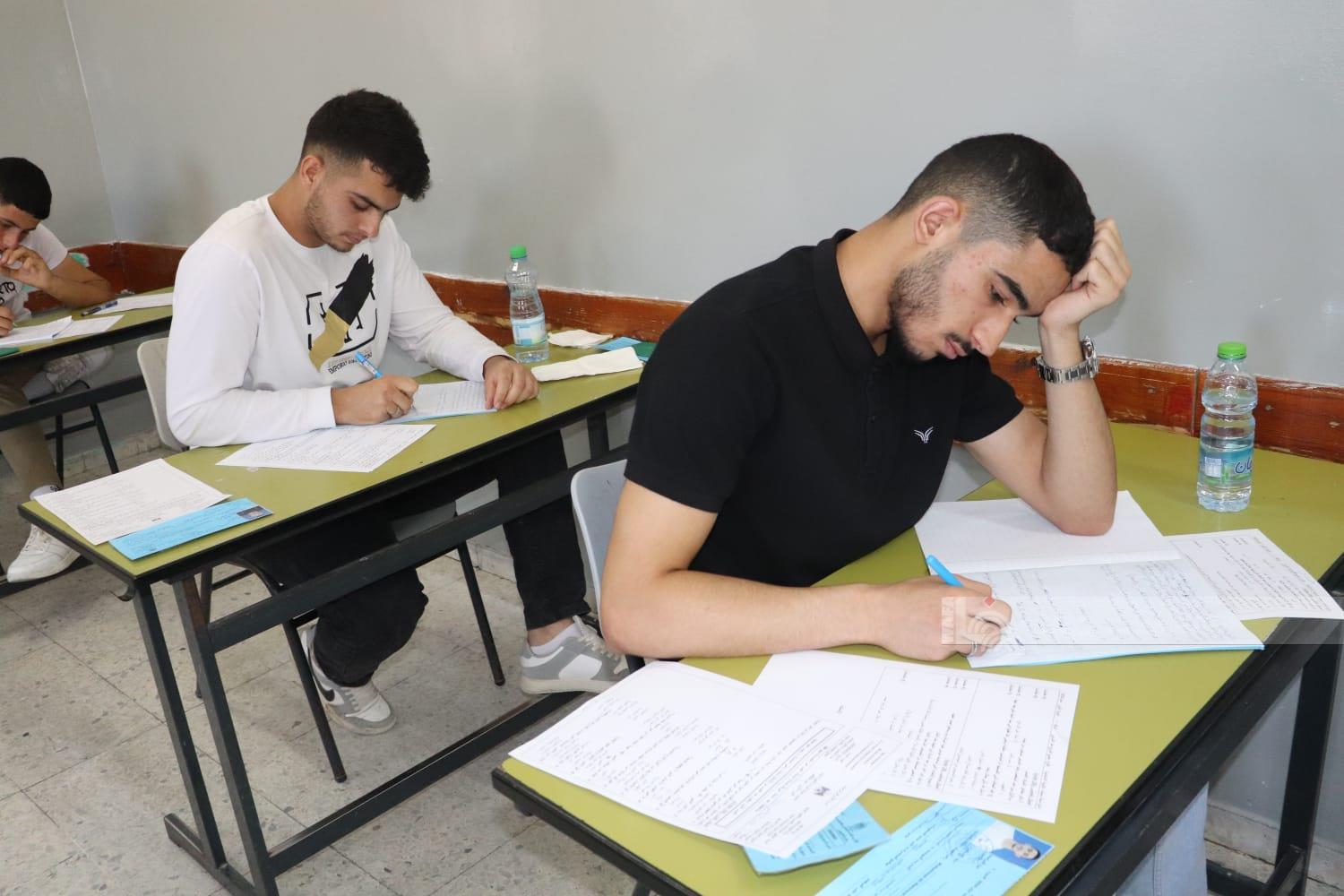 الخضور: امتحان التربية الدينية إلكترونيا للثانوية العامة ضمن توجه حكومي للتعليم الإلكتروني