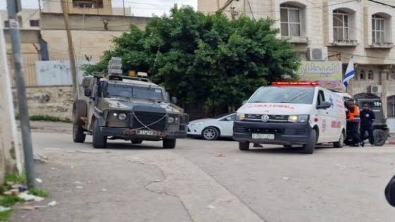 إصابة طفل برصاص الاحتلال خلال اقتحام بلدة بني نعيم شرق الخليل