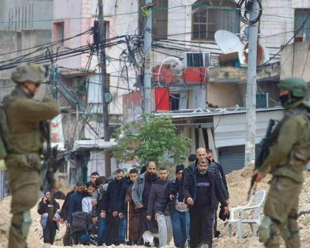 جنين: الاحتلال يفتش منازل في ميثلون ويعبد ويخضع عددا من المواطنين للاستجواب