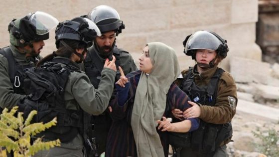 الاحتلال يعتقل سيدة من مدينة نابلس
