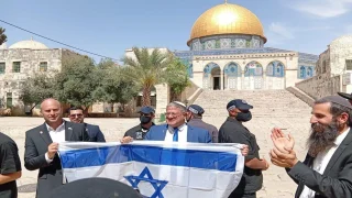 الرجوب: دعوات اقتحام المسجد الأقصى تعكس مخططاً إسرائيلياً لفرض واقع جديد في القدس